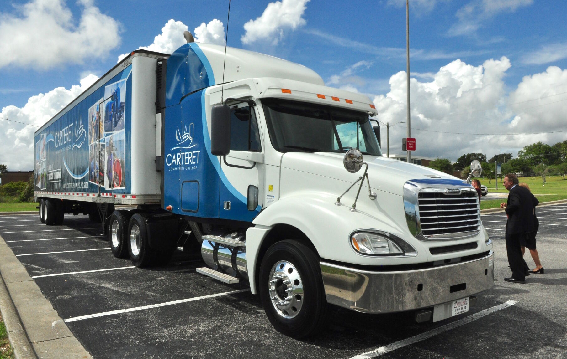 Carteret Community College receives tractor-trailer; fall CDL classes begin